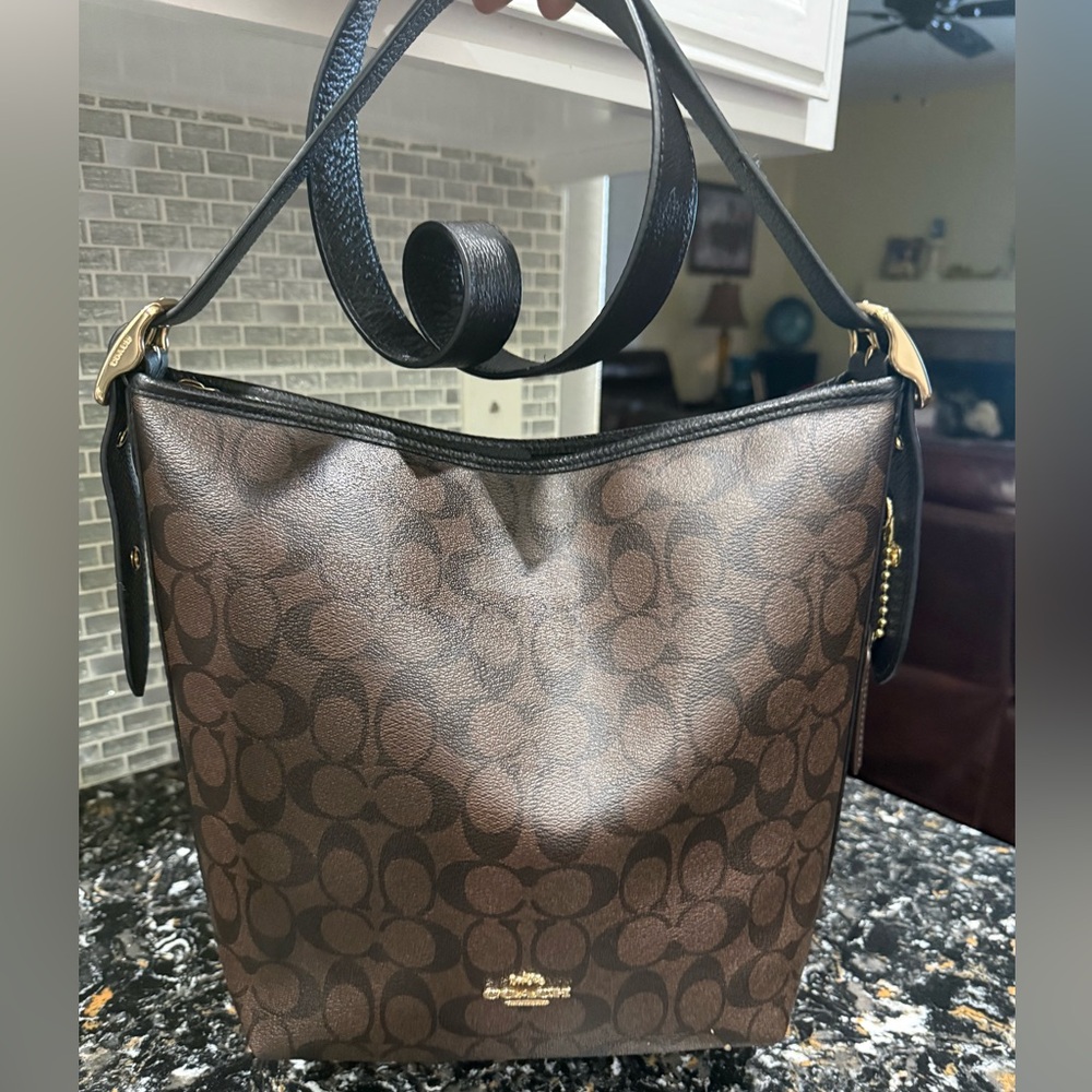 COACH 2022 Val Duffel Bag